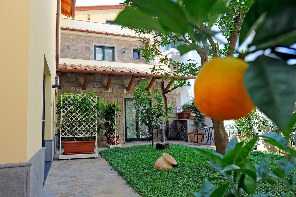 Relais Villa Angiolina Sorrento Exteriör bild