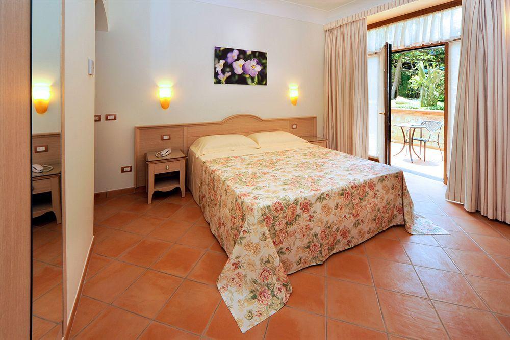 Relais Villa Angiolina Sorrento Exteriör bild