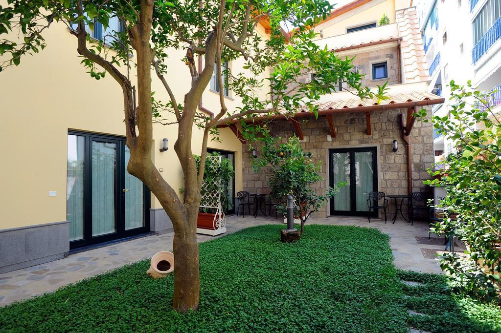 Relais Villa Angiolina Sorrento Exteriör bild